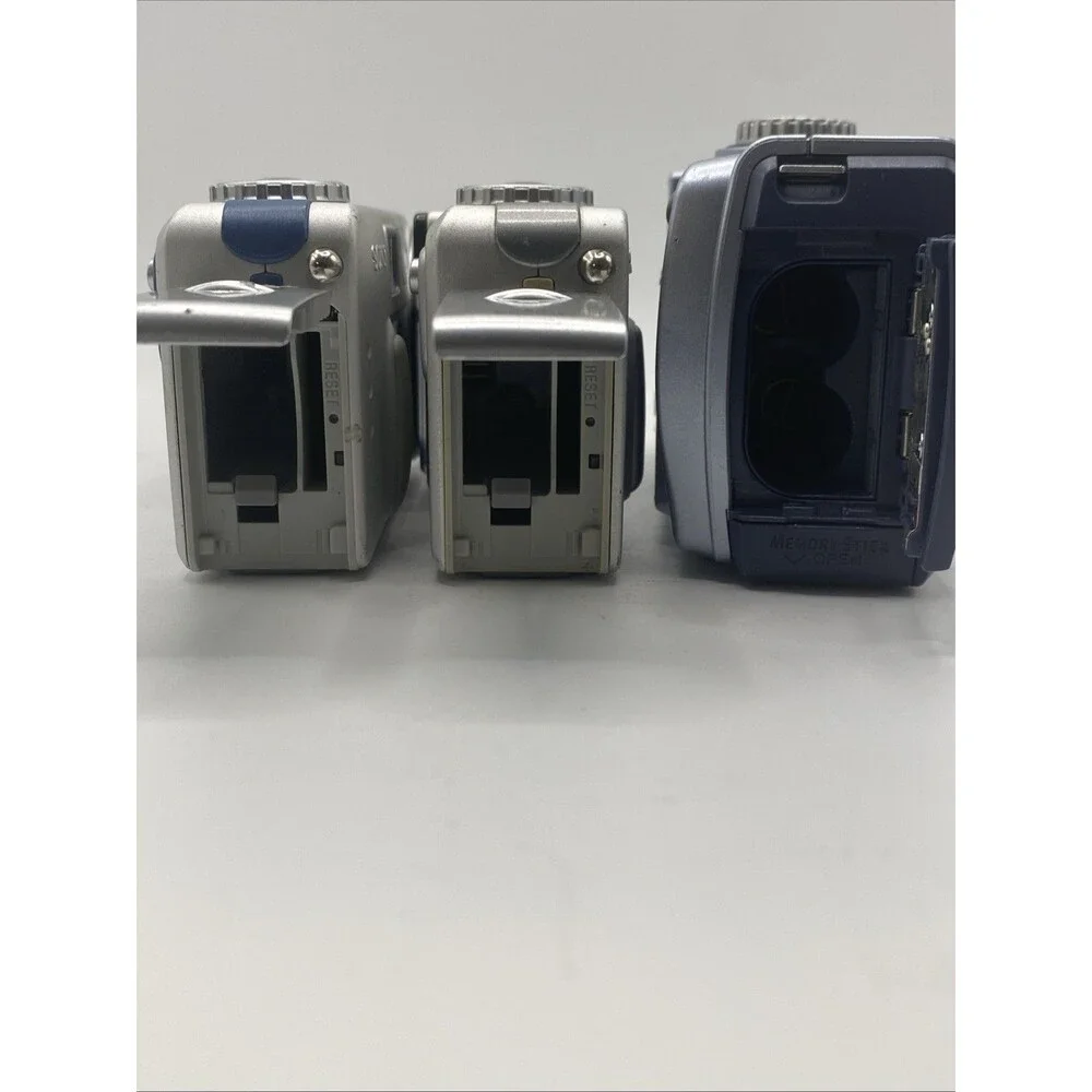 Sony Cyber-shot DSC-P30 P7 P2 CCD Digital Camera Lot 3x AS-IS Parts Repair